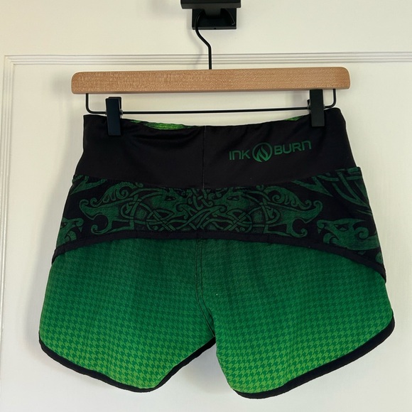 INKnBURN vintage women’s tech shirt and running shorts! - Picture 8 of 10